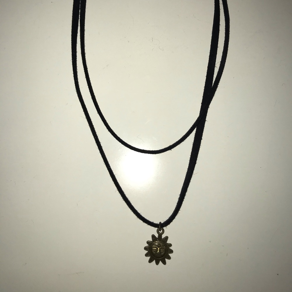 🌞black and dark gold sun double layer choker🖤